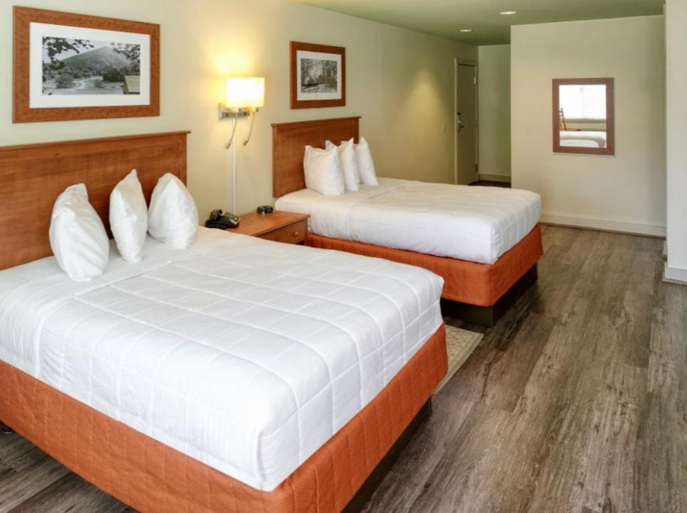 Peaks Of Otter Lodge Bedford Bagian luar foto